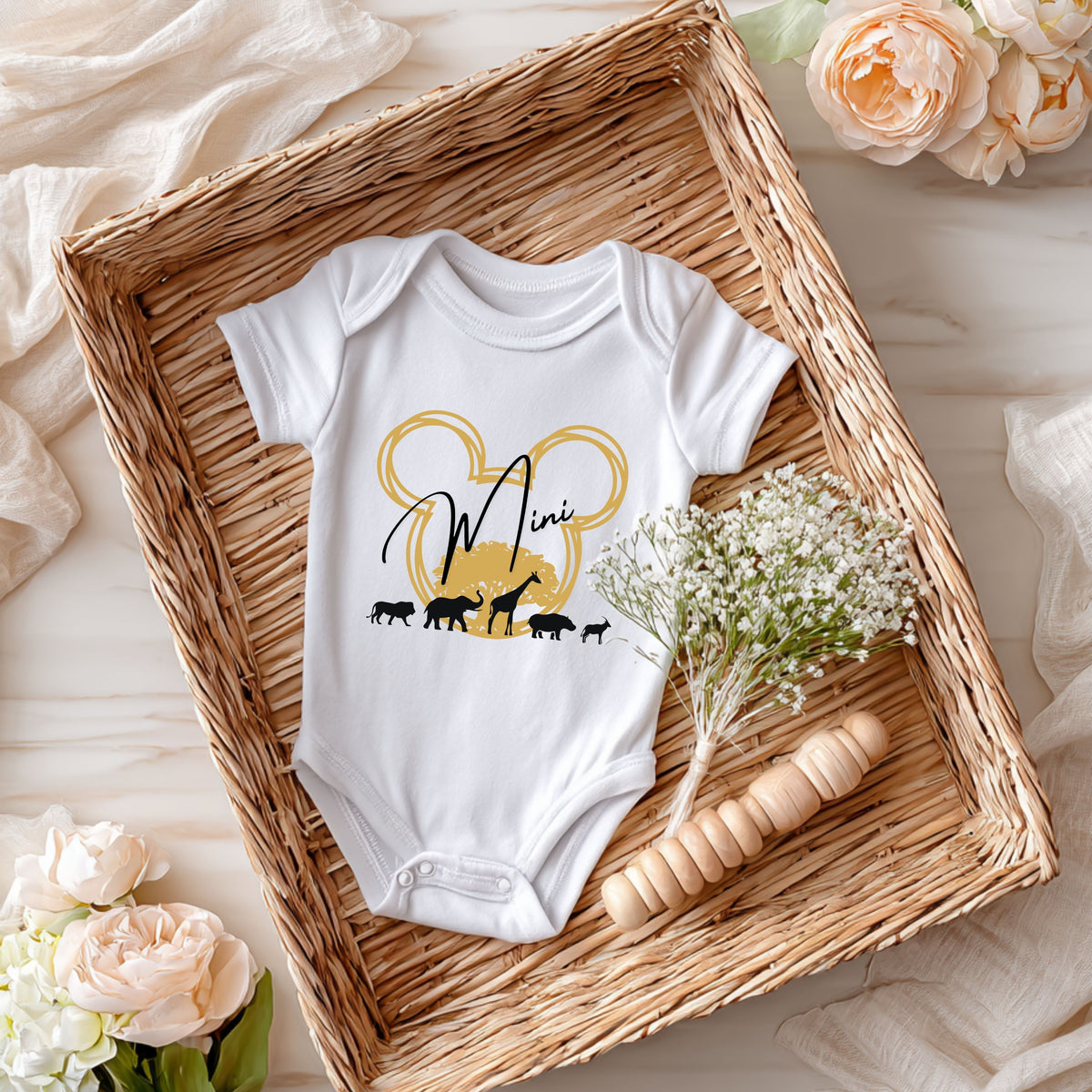 Geschenk zur Geburt | Mama & Mini Partnerlook Safari-Shirt & Body